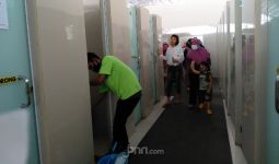 Petugas Kebersihan Toilet Rest Area KM 228A: Mana Tahu Ada Menteri - JPNN.com