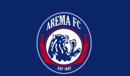 Pernah Bermasalah dengan Imigrasi, Pelatih Arema FC Enggan Pulang Kampung - JPNN.com