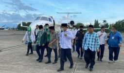 Plt Ketum PPP Pakai Jet Pribadi ke Sejumlah Daerah, dari Mana Uang Sewanya? - JPNN.com