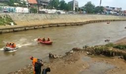 Ini Cara Kerja Saringan Sungai Ala Anies, Bisa Jaring 52 Ton Sampah - JPNN.com