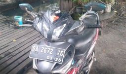 Motor Misterius, Mendadak Terparkir Tanpa Terlihat, Knalpotnya Tertutup Kardus - JPNN.com