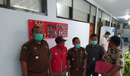 Tim Tabur Kejagung Bekuk Mantan Kepala Dinas Kesehatan Kolaka Timur di Makassar - JPNN.com