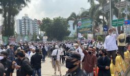 Polisi Tutup Akses Jalan KS Tubun Jelang Kedatangan Habib Rizieq - JPNN.com