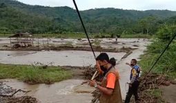 Lahan Pertanian di Paiker Empat Lawang Rusak Diterjang Banjir - JPNN.com