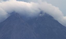 Magma Gunung Merapi Sudah Mendekati Permukaan Kawah - JPNN.com