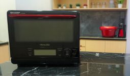SHARP Perkenalkan Alat Masak Pintar, Healsio Superheated Steam Oven - JPNN.com