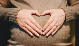 Puasa Saat Hamil Muda, Amankah bagi Janin? - JPNN.com