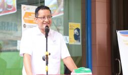 Pulang Kampung ke Simalungun, Menteri Juliari Salurkan Bansos Senilai Rp 1,3 Miliar - JPNN.com
