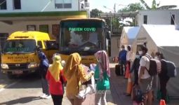 26 Pasien Positif Covid-19 di Jaktim Dirujuk ke Wisma Atlet Naik Bus Sekolah - JPNN.com