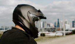 Helm Full Face Ini Punya Fitur Pendeteksi Tabrakan, Keren - JPNN.com