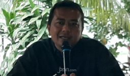 Sikapi Tragedi Kanjuruhan: Ketua Komisi X DPR: Setop Kompetisi dan Bentuk Tim Independen Pencari Fakta - JPNN.com