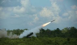 Lihat Nih, Yonarmed-1 Tembakkan Roket Astros, Dahsyat! - JPNN.com