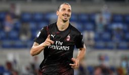 Ibrahimovic Lagi Baik Hati, Bagikan PS5 kepada Rekan Setimnya di AC Milan - JPNN.com