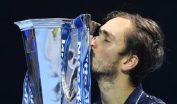 Kalahkan 3 Besar, Daniil Medvedev jadi Juara ATP Finals 2020 - JPNN.com