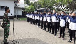 Dikawal Polisi Militer, 270 Calon Bintara TNI AL Diberangkatkan dari Surabaya Menuju Malang, Ada Apa? - JPNN.com
