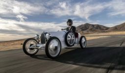 Bugatti Rilis Kado Mewah untuk Anak Sultan - JPNN.com