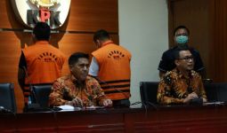 Hari Ini 2 Orang Dekat Edhy Prabowo Mengenakan Baju Tahanan KPK - JPNN.com