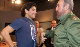 Hubungan Mendalam Maradona-Castro, Hingga Tanggal dan Bulan Meninggalnya Pun Sama - JPNN.com