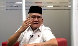 Wahai Lukas Enembe, Sebagai Teman, Ruhut Sitompul Meminta Menyerahlah, Hadapi KPK - JPNN.com