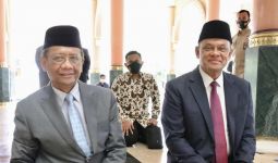 Mahfud Bertemu Jenderal Gatot di Sebuah Masjid, Bicara dari Hati ke Hati - JPNN.com