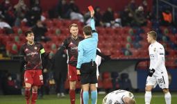 Liga Europa: Feyenoord Tak Menyerah Dari CSKA Moskow Meski Dengan 10 Pemain - JPNN.com
