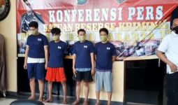 Prajurit TNI Perempuan Dipepet Pengendara Ojol, Nekat, Hanya Hitungan Detik - JPNN.com