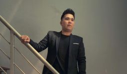 Finalis The Voice Indonesia, Michel Benhard Bahas Perselingkuhan di Lagu Aku Rela - JPNN.com