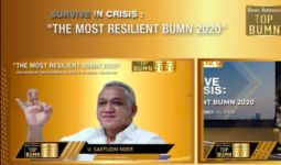Dirut Pelindo III Raih The Best Performing CEO in Technology Leadership dalam TOP BUMN Award 2020 - JPNN.com