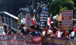 Massa Mahasiswa Desak KPK Usut Tuntas Dugaan Praktik Korupsi di Papua Barat - JPNN.com