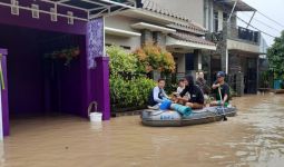 Kesaksian Warga Tiba-tiba Air Merendam Ratusan Rumah, Tanggul Kali Jebol - JPNN.com