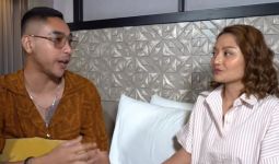 Siti Badriah Blak-blakan Pernah Begituan di Sofa Ruang Tamu - JPNN.com