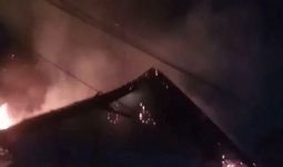 Untung Nabaho dan Endi Rosa Terjebak dalam Kebakaran Rumah, Kondisi Mengenaskan - JPNN.com