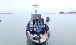 Bea Cukai dan Polairud Patroli Laut Amankan Perairan NKRI - JPNN.com