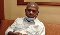 Bupati Mathius Awoitauw Dorong Penguatan Kesejahteraan Orang Asli Papua dengan Pendekatan Adat - JPNN.com
