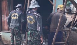 Lantamal V Rampungkan Operasi Bakti Renovasi Rumah Warga Pesisir - JPNN.com