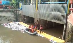 Jasad Aditya Ditemukan di Pintu Air Manggarai, Siapakah Dia? - JPNN.com