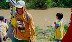 Heboh Buaya Besar Nongol di Pinggiran Sungai, Warga Resah Minta Pemerintah Turun Tangan - JPNN.com