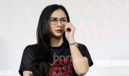 Jawaban Aura Kasih saat Diminta Menutup Aurat, Menohok Banget - JPNN.com