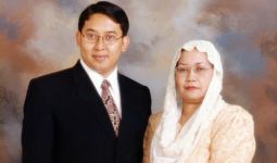 Fadli Zon Pajang Foto Bersama Ibunda, Kalimatnya Menyentuh - JPNN.com