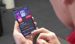 Xiaomi Siap Gebrak Segmen Ponsel Layar Lipat Tahun Depan  - JPNN.com