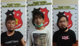 Ditolong Polisi Karena Jatuh dari Motor, 3 Pria Ini Malah Ditangkap, oh Ternyata Ketahuan - JPNN.com