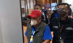 Ditangkap di Banten, Arifin Wijaya Langsung Digelandang ke Polda Metro Jaya - JPNN.com