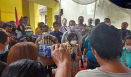 Mensos Risma kepada Anak Jalanan & Pengamen: Semua Itu Hadapi, Jangan Lari - JPNN.com