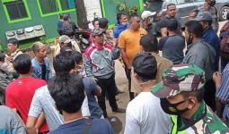 Warga Nyaris Bentrok dengan Sekelompok Orang di Bogor, Ada Senjata Api - JPNN.com