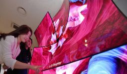 LG Siap Kenalkan TV 48 Inci yang Layarnya Bisa Ditekuk - JPNN.com