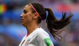 Alex Morgan dan Seluruh Keluarganya Positif Terpapar COVID-19 - JPNN.com