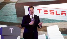 Tesla dan Elon Musk Digugat Oleh Pemegang Saham - JPNN.com