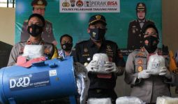 Kerja Sama BC dan Polisi Tanjung Perak Surabaya Berbuah Manis - JPNN.com