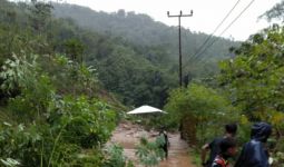 Garut-Sumedang Banjir, 61 Gardu Listrik Belum Dioperasikan - JPNN.com