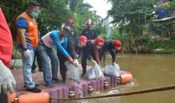 Bentuk Satgas Cinta Ciliwung, PDIP Jaksel Bersinergi dengan Warga Jaga Ekosistem Sungai - JPNN.com